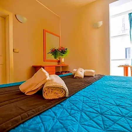 La Playa Hotel 3*