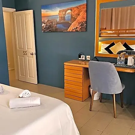 La Playa Hotel